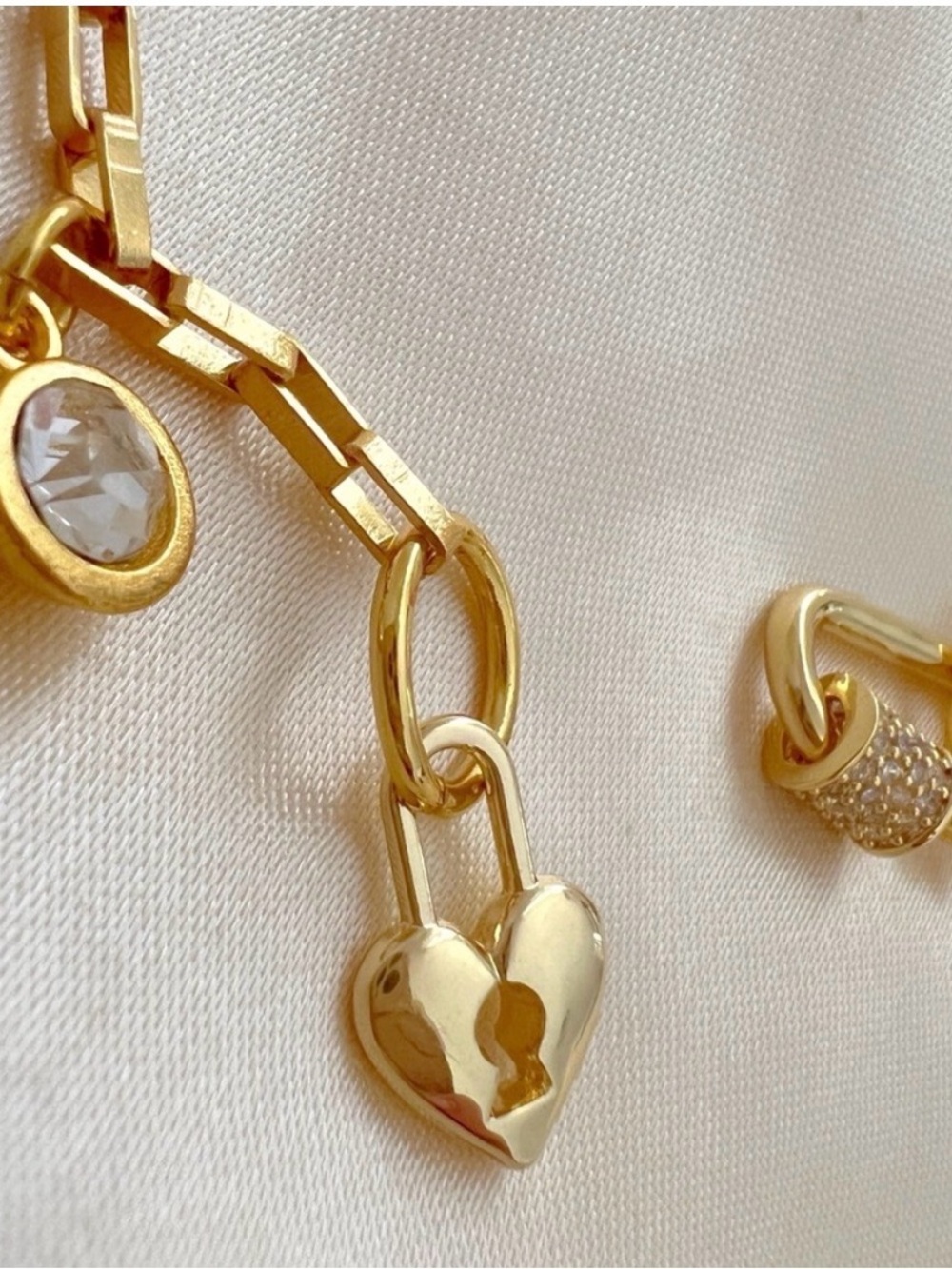 18K Gold Plated Locked Heart Carabiner Necklace Titanium Steal Womens Jewelry - Picture 8 of 11